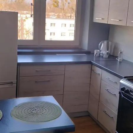 B10 Zasnij W Narnii Obok Sadu Al Solidarnosci *